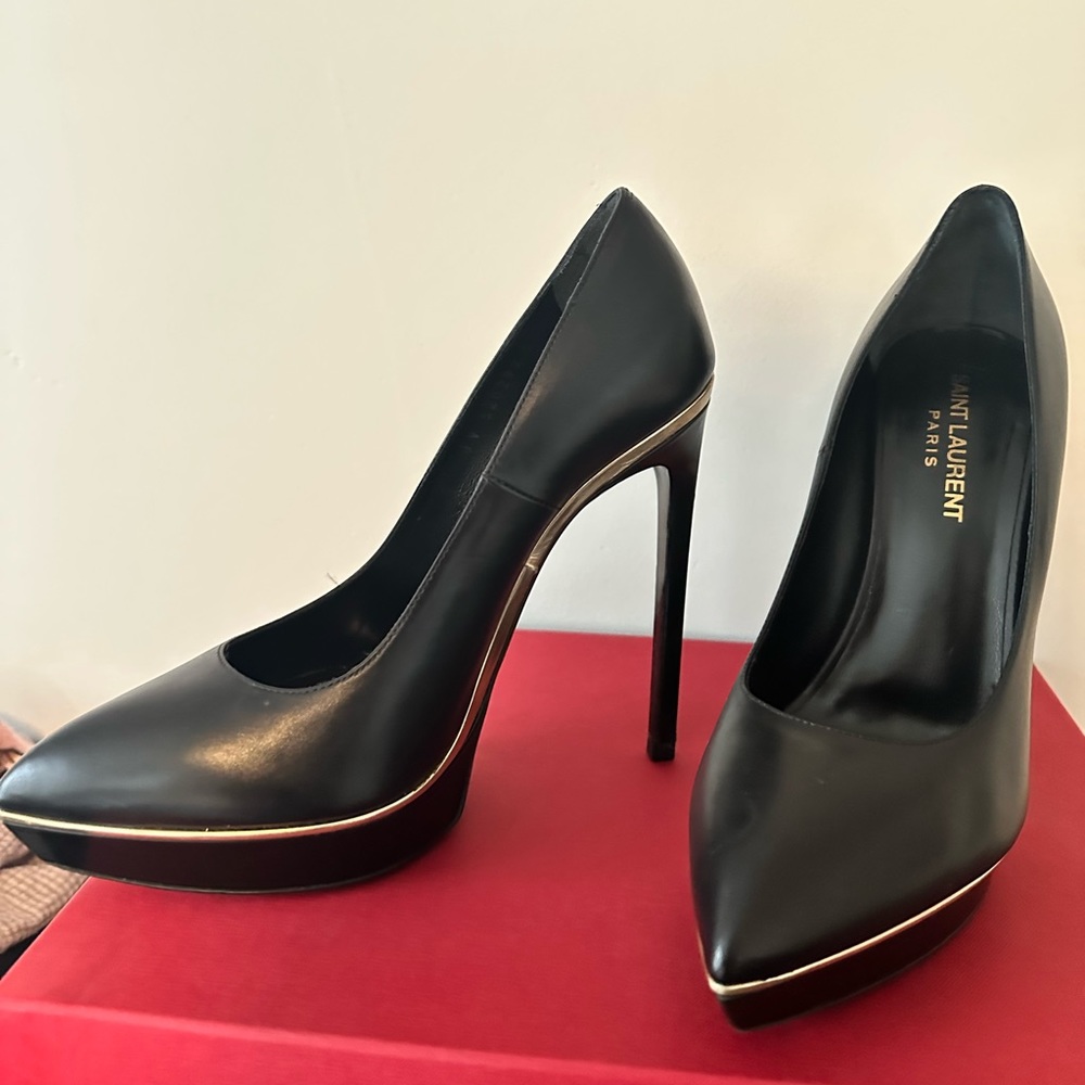 Saint Laurent Leather Pointed Platform Pumps 37.5
